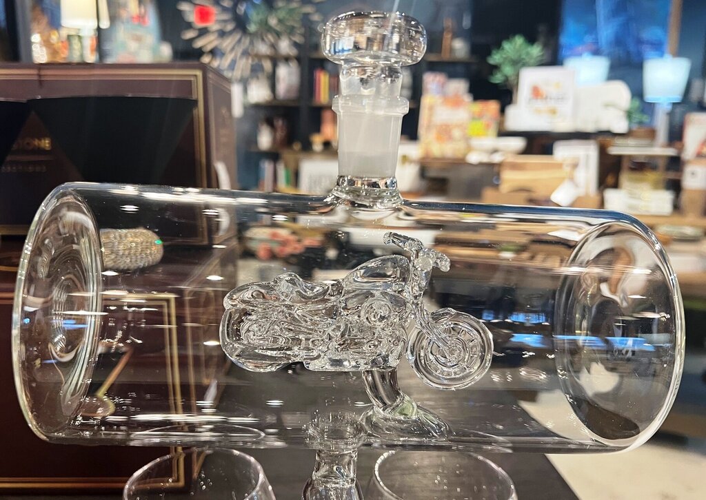 Motorcycle Decanter with 4 Glasses - Wine Savant