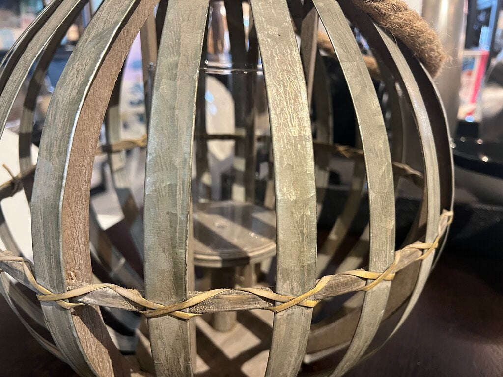 Round Lantern